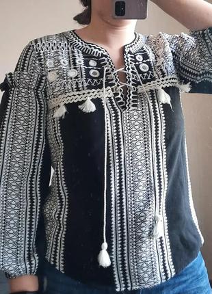 Вишиванка river island