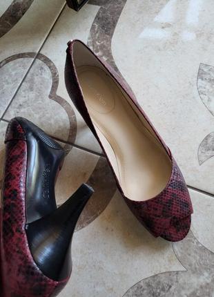 Новые туфли, босоножки calvin klein5 фото