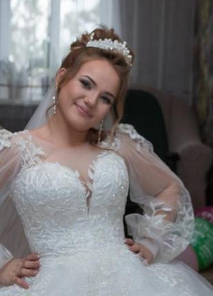 Свадебное платье из свето отражающим бисером