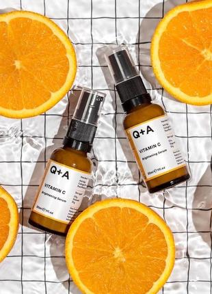 Q+a - осветляющая сыворотка для лица с витамином c - vitamin c - brightening serum