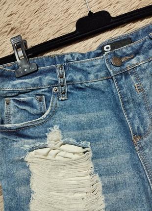 Классные удлиненные рваные джинсовые шорты3 фото
