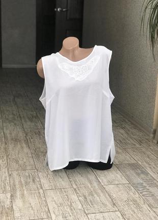 Белая легкая блуза с вышивкой1 фото