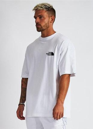 Футболки оверсайз tnf