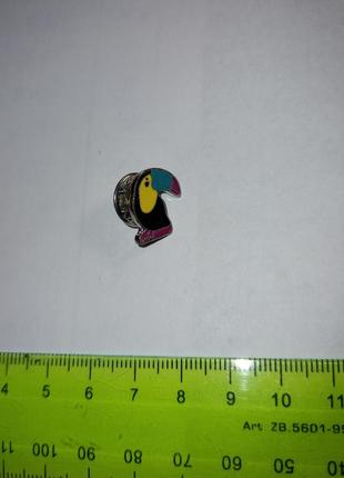 Модний значок тукан попугай экзотика на одяг пін модный пин на одежду рюкзак pin