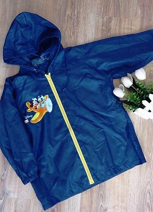Куртка, дождевик, ветровка дисней на 4-6 лет.