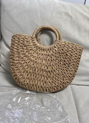 Плетенная сумка с круглыми ручками