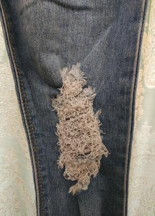 Рвані джинси скінні з подертими колінами boohoo blue xxs-xs4 фото