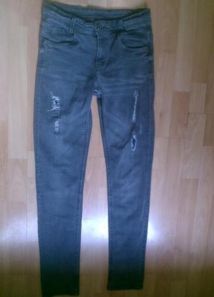 Фирменные джинсы рваные 12-13 лет1 фото