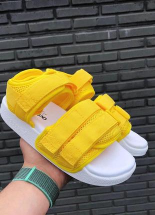 Яркие стильные женские сандалии adidas в желтом цвете (весна-лето-осень)😍