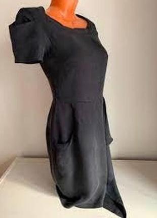 Темное-серое платье модного бренда
