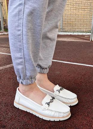 Мокасины лоферы натуральная кожа черные белые