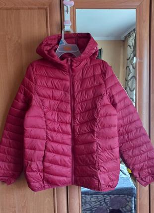 Распродажа легкая демисезонная стеганая куртка с капюшоном