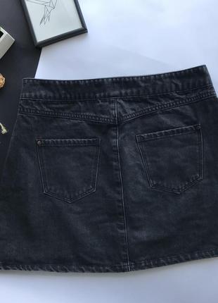Шикарная чёрная джинсовая юбка с пуговицами трапеция3 фото