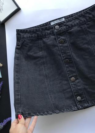 Шикарная чёрная джинсовая юбка с пуговицами трапеция8 фото