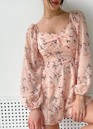 Комбінезон із квітами