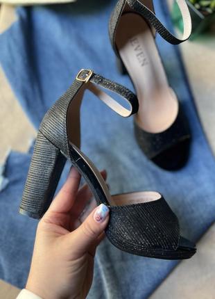👡 босоножки блестящие