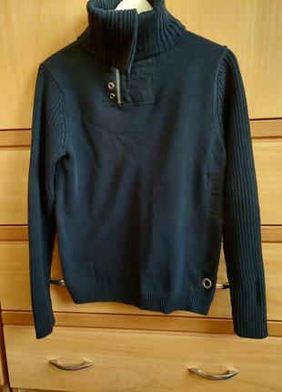 Брендова кофта