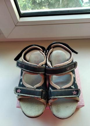 Босоножки для девочки lupilu