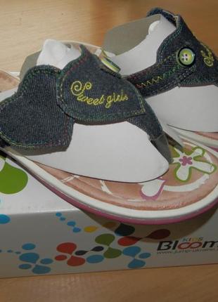 Літні шльопанці, сандалі blooms р. 31