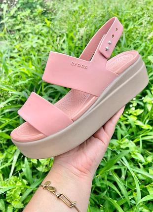 Босоножки  crocs brooklyn  оригинал!