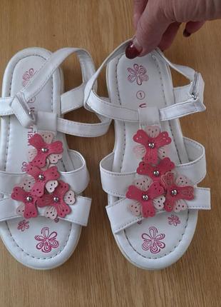 Сандалии