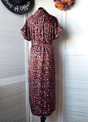Плаття міді завдовжки на ґудзиках оверсайз під пояс кольору какао в анімалістичний принт cameo rose7 фото