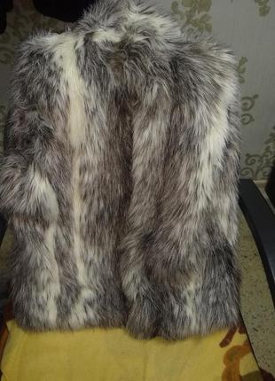 Жилетка из искусственного меха