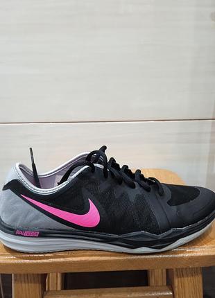 Кроссовки nike