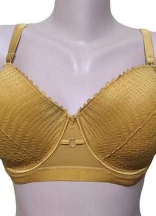Кружевной бюстгальтер.