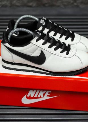 Мужские кроссовки nike cortez white black v2 / smb