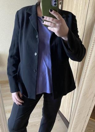 Чёрный классный качественный пиджак потойные пуговицы 48-50 р ( шерсть и полиэстер)1 фото