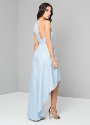 Нежно голубое платье с удлиненной спинкой3 фото