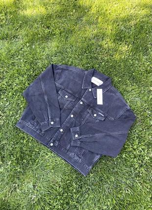 Calvin klein джинсова куртка (ck denim jacket oversized) з америки m,l4 фото