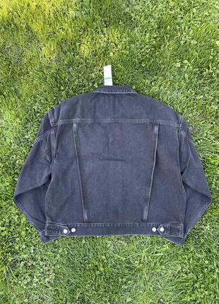 Calvin klein джинсова куртка (ck denim jacket oversized) з америки m,l7 фото