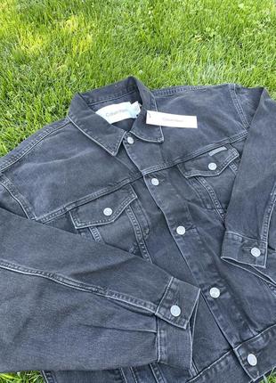 Calvin klein джинсова куртка (ck denim jacket oversized) з америки m,l8 фото