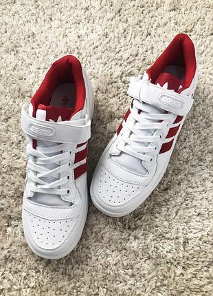 Мужские кроссовки adidas forum mid white red.
