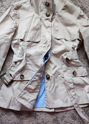 Бежевый пиджак до колен, под горло,фирмы н97, размер s8 фото