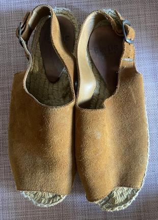 Босоножки bertie