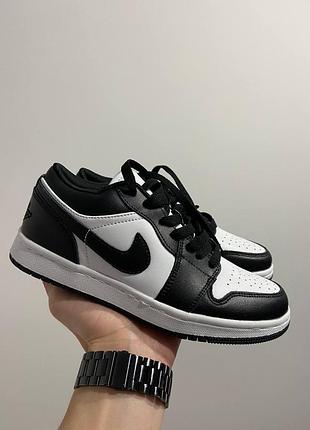 Nike air jordan retro 1 low black