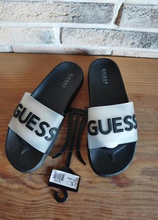 Шлепки guess