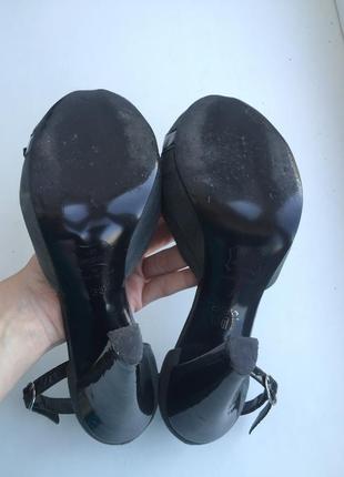 Кожаные туфли на каблуке босоножки замшевые halmanera 38 р.8 фото