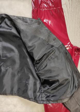 Чорна натуральна шкіряна коротка куртка шкіряна піджак із ґудзиками батал великого5 фото