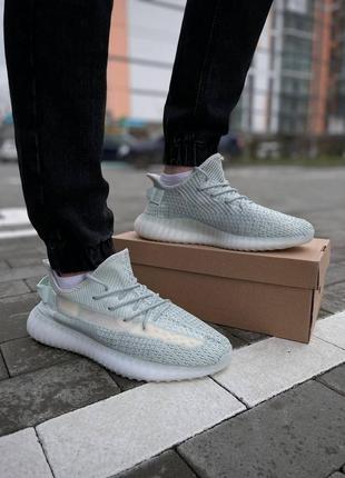 Кроссовки adidas yeezy boost