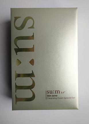Пенка для умывания класса люкс su:m37 skin saver essential cleansing foam