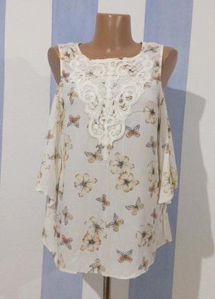 Романтична блуза в метелики