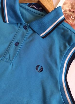 Синее поло безрукавка  fred perry2 фото