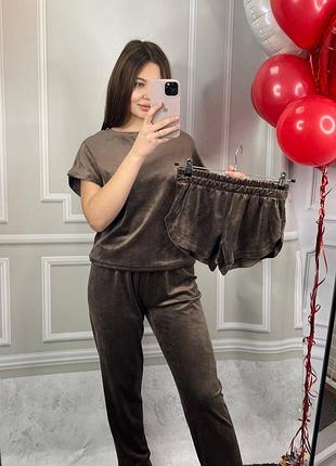 Плюшевый домашний комплект тройка. плюшевая пижама тройка. плюшевая футболка штаны шорты