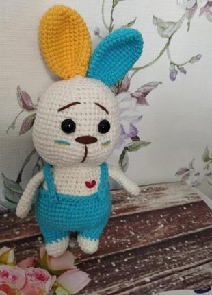Вязаный зайчик украинский из полухлопка