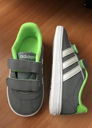 Кроссовки adidas neo 22 р. оригинал