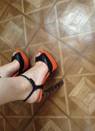 Босоножки на каблуке sasha fabiani4 фото